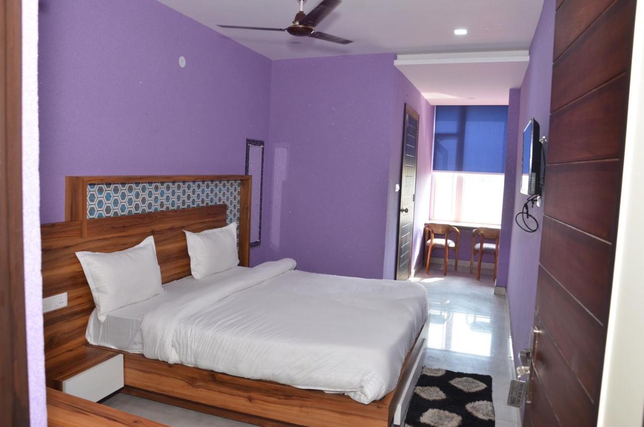 Hotel Blue Bell Raiwala Buitenkant foto